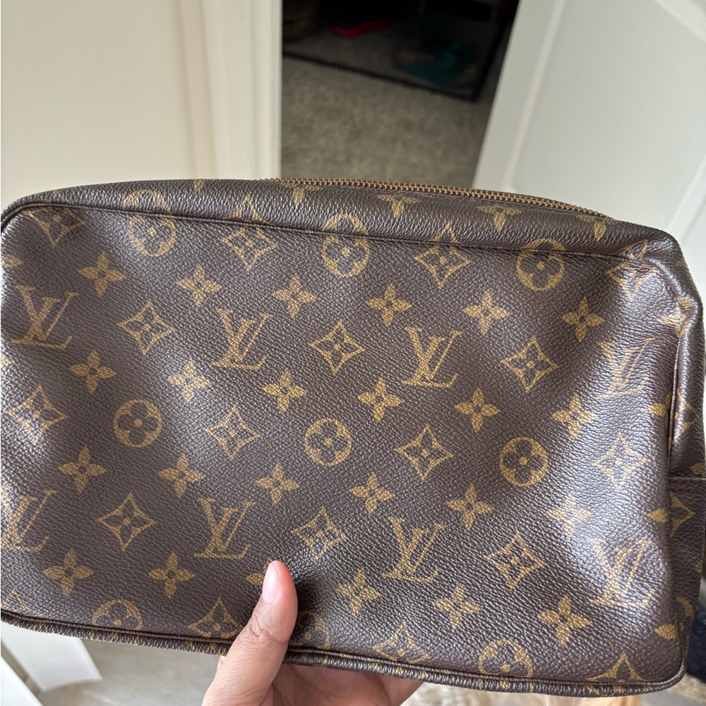 Louis Vuitton Brown Monogram Toiletry Bag Trousse 28
